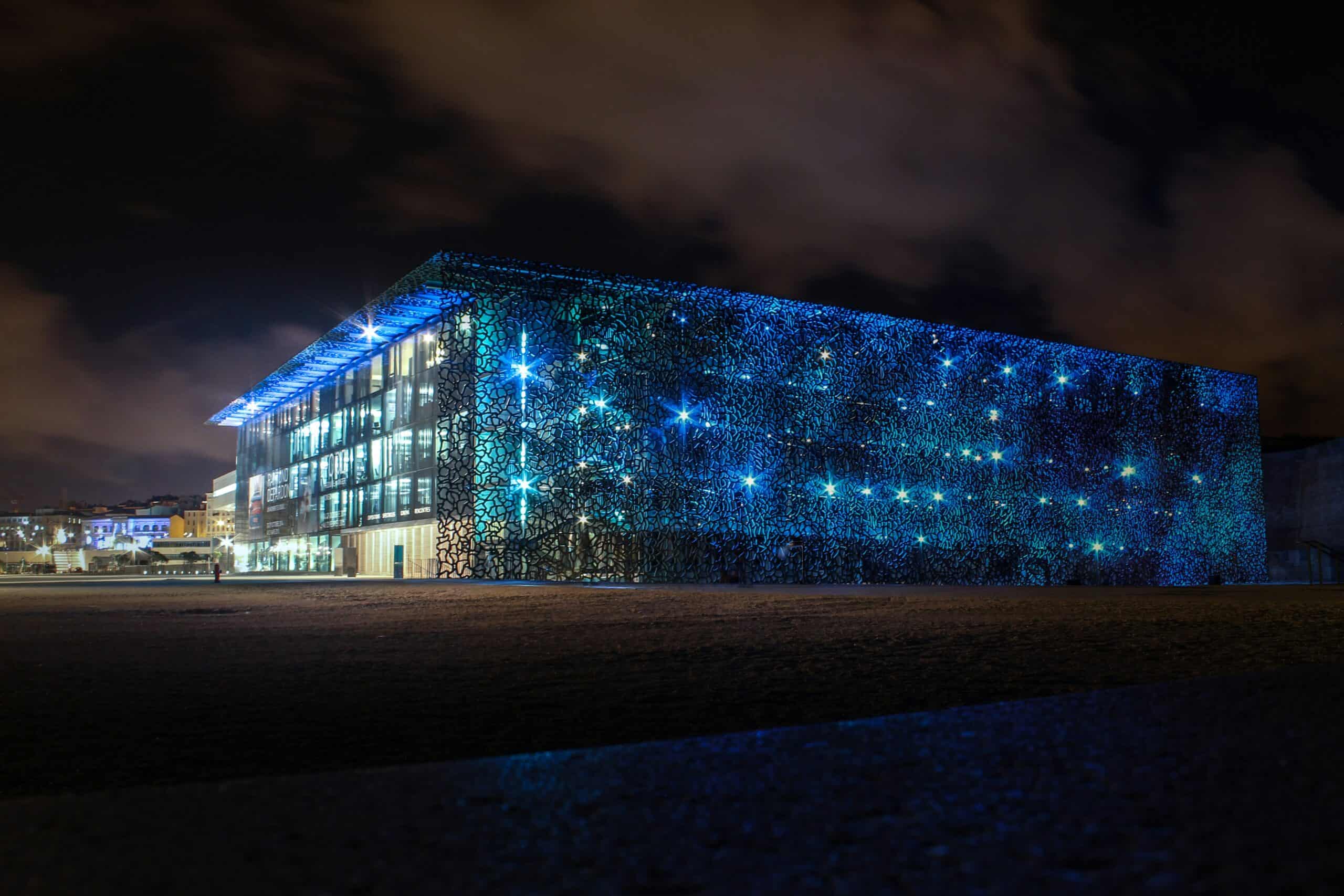 Data center electrical infrastructure